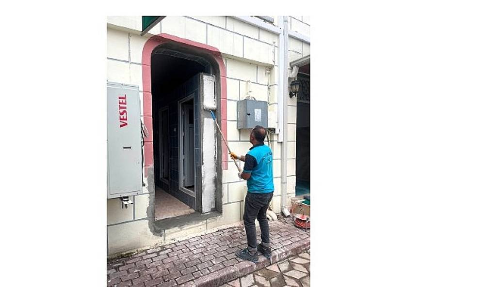 B&uuml;y&uuml;kşehir'den manevi mek&acirc;nlara titiz dokunuş