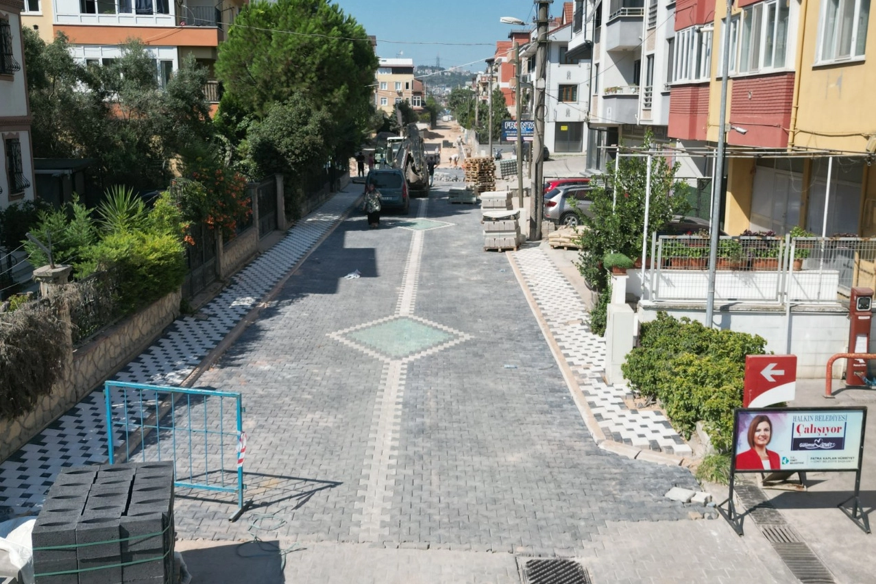 İzmit'te SEDAŞ &ccedil;alışması ardından yollar yenilendi