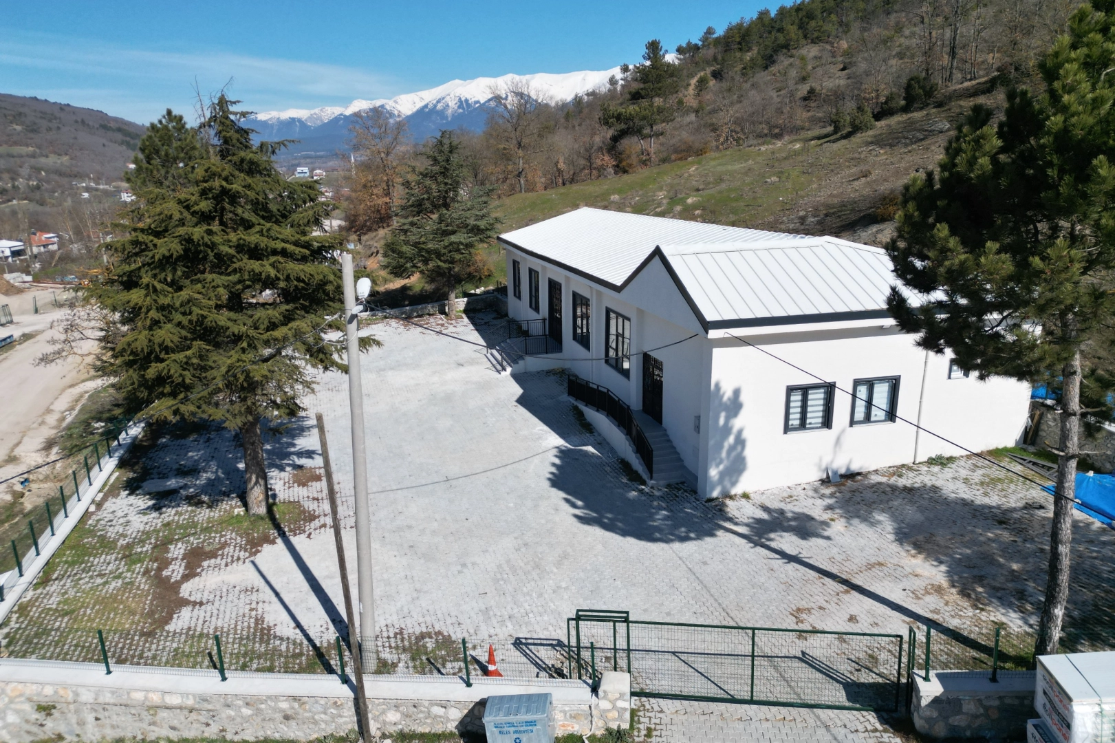 Bursa B&uuml;y&uuml;kşehir&rsquo;den Keles&rsquo;e ortak alan katkısı