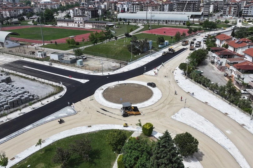 Denizli&rsquo;de riskli kavşakta g&uuml;venli ulaşım adımı
