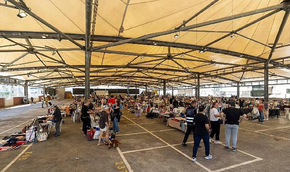 B&uuml;y&uuml;kşehir'in ikinci el pazarları birinci yılını doldurdu