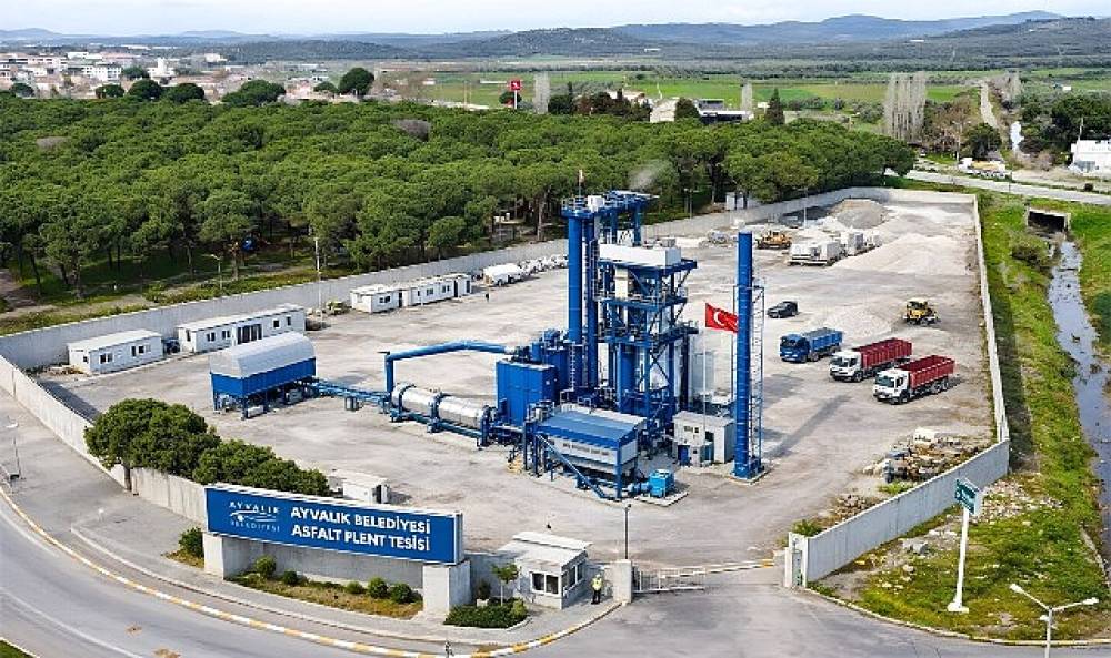 Ayvalık Asfaltını Artık Kendi &Uuml;retecek: Ayvalık Belediyesi'nden Dev Yatırım