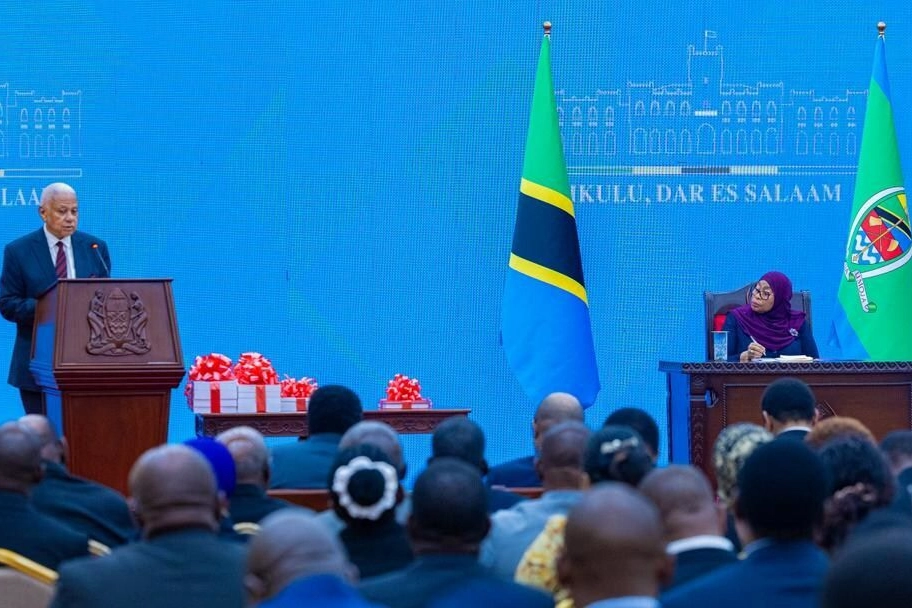 Cumhurbaşkanı Samia, Soruşturma Komisyonu Raporunu aldı... Ulusal uyum, hesap verebilirlik ve reformlar i&ccedil;in &ccedil;ağrıda bulundu