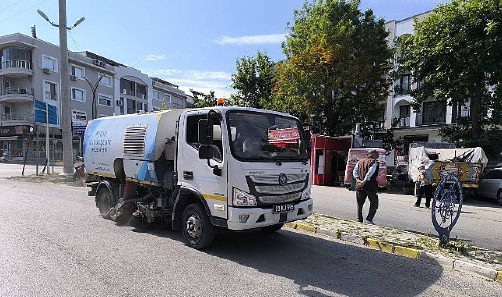 Başkan &Ccedil;er&ccedil;ioğlu'ndan Didim ve Kuşadası'nda Bayram &Ccedil;alışması