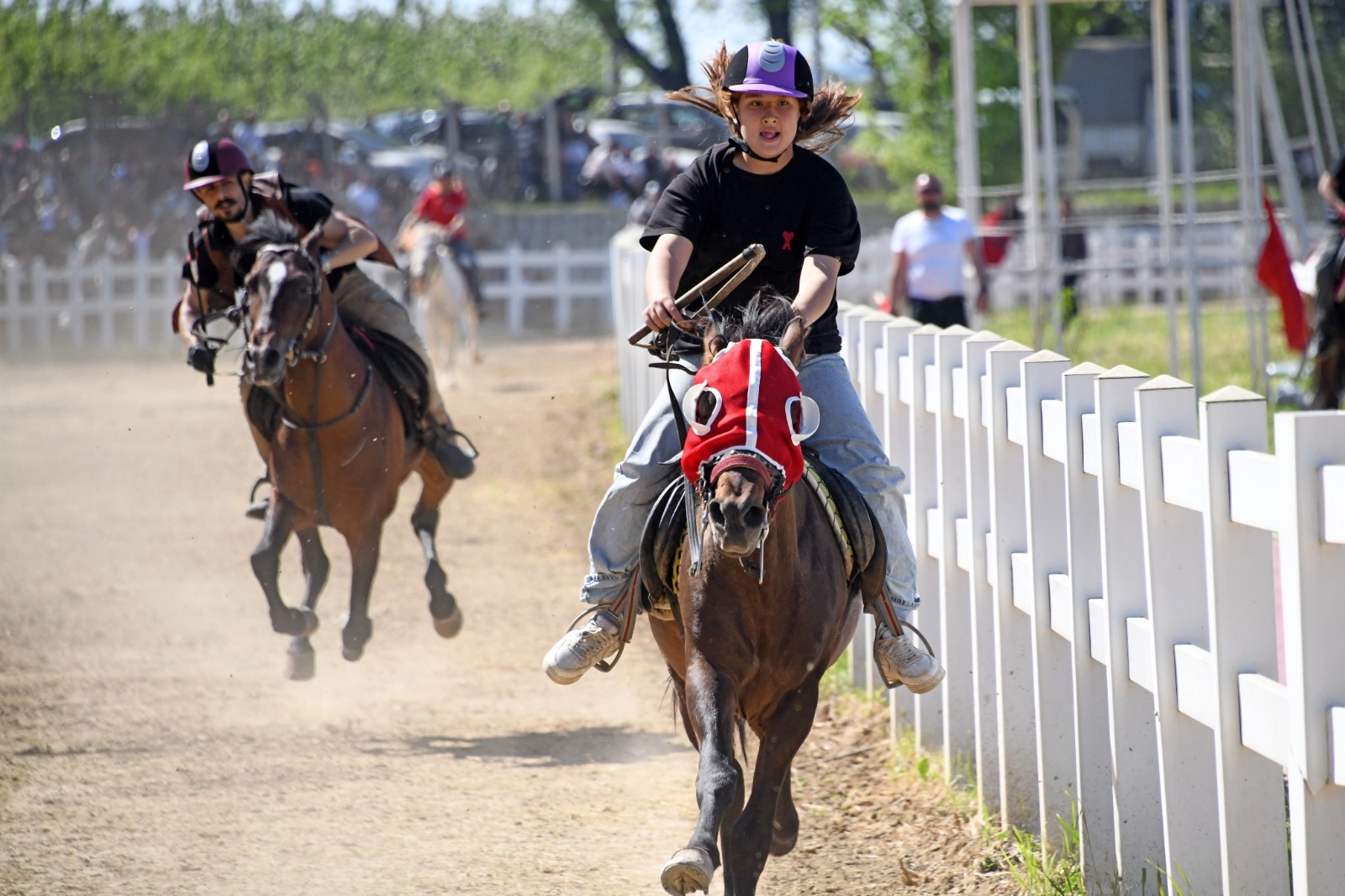 Bursa&rsquo;nın Fethi&rsquo;nin 700&rsquo;&uuml;nc&uuml; yılında 'Rahvan At Yarışları' heyecanı... 78 at birinciliğe koştu
