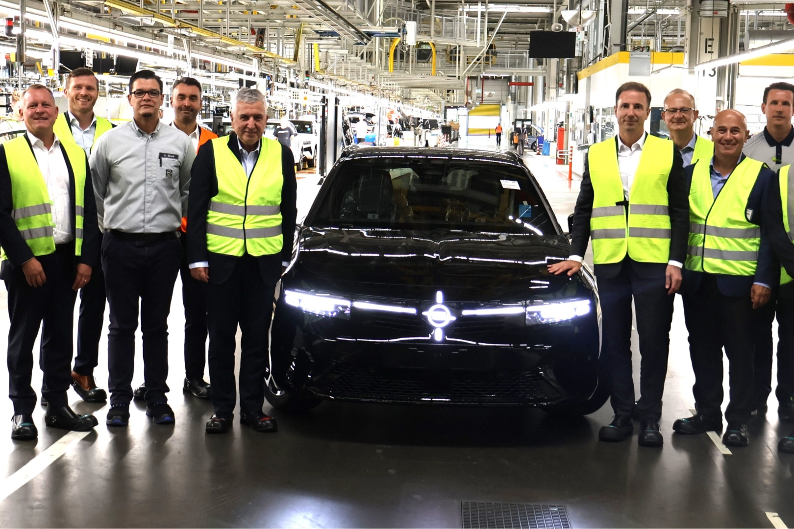 T&uuml;rkiye&rsquo;nin Opel d&uuml;nyasındaki stratejik rol&uuml; g&uuml;&ccedil;leniyor