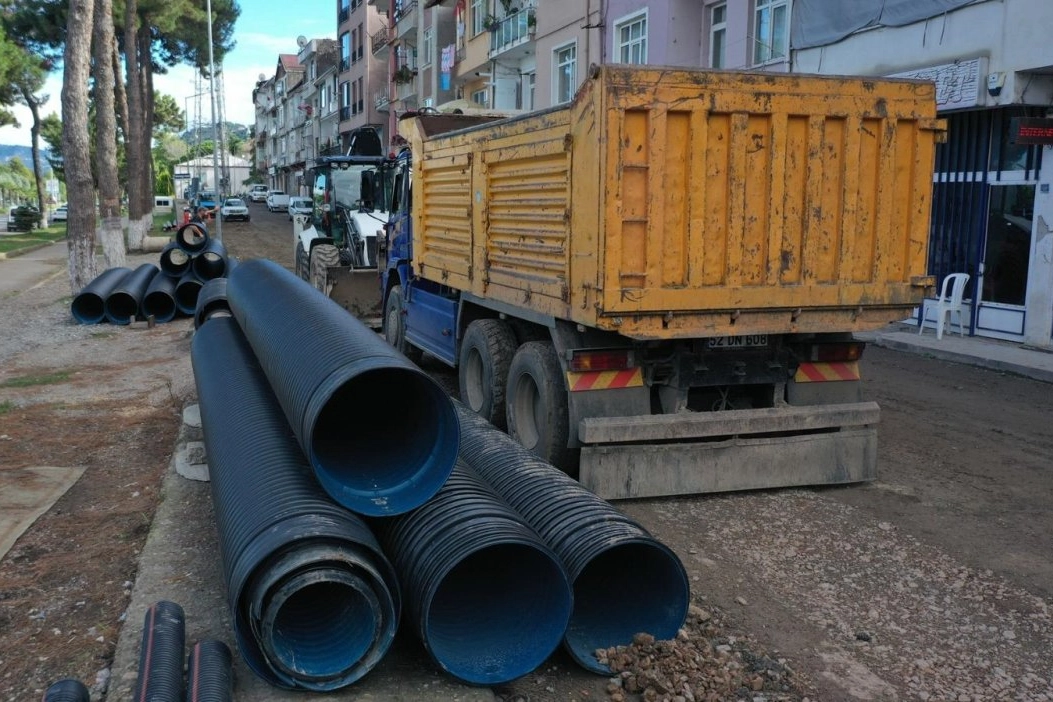 Ordu Perşembe&rsquo;de altyapı seferberliği