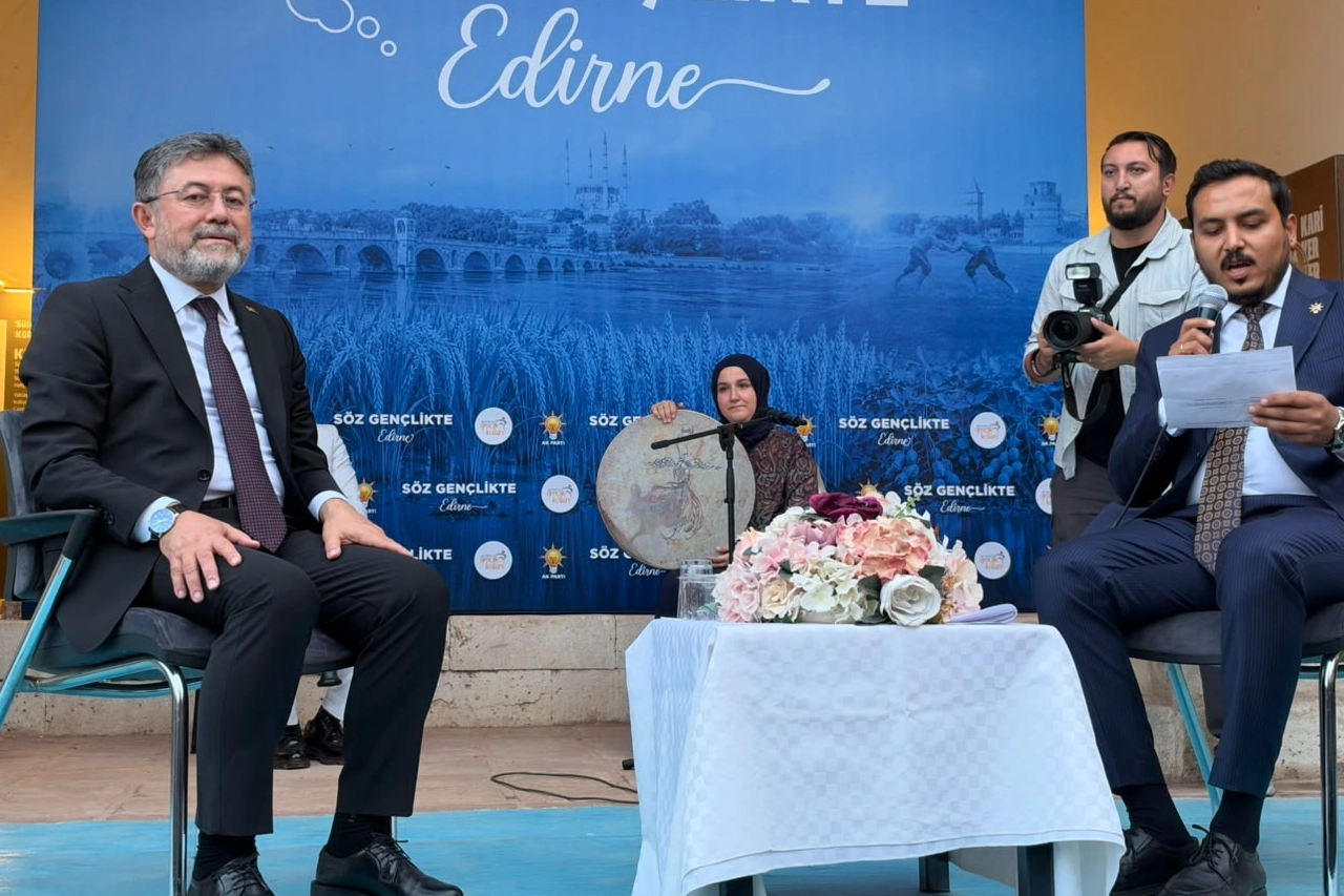 Edirne'de gen&ccedil;lerin talepleri Bakan Yumaklı&rsquo;ya iletildi