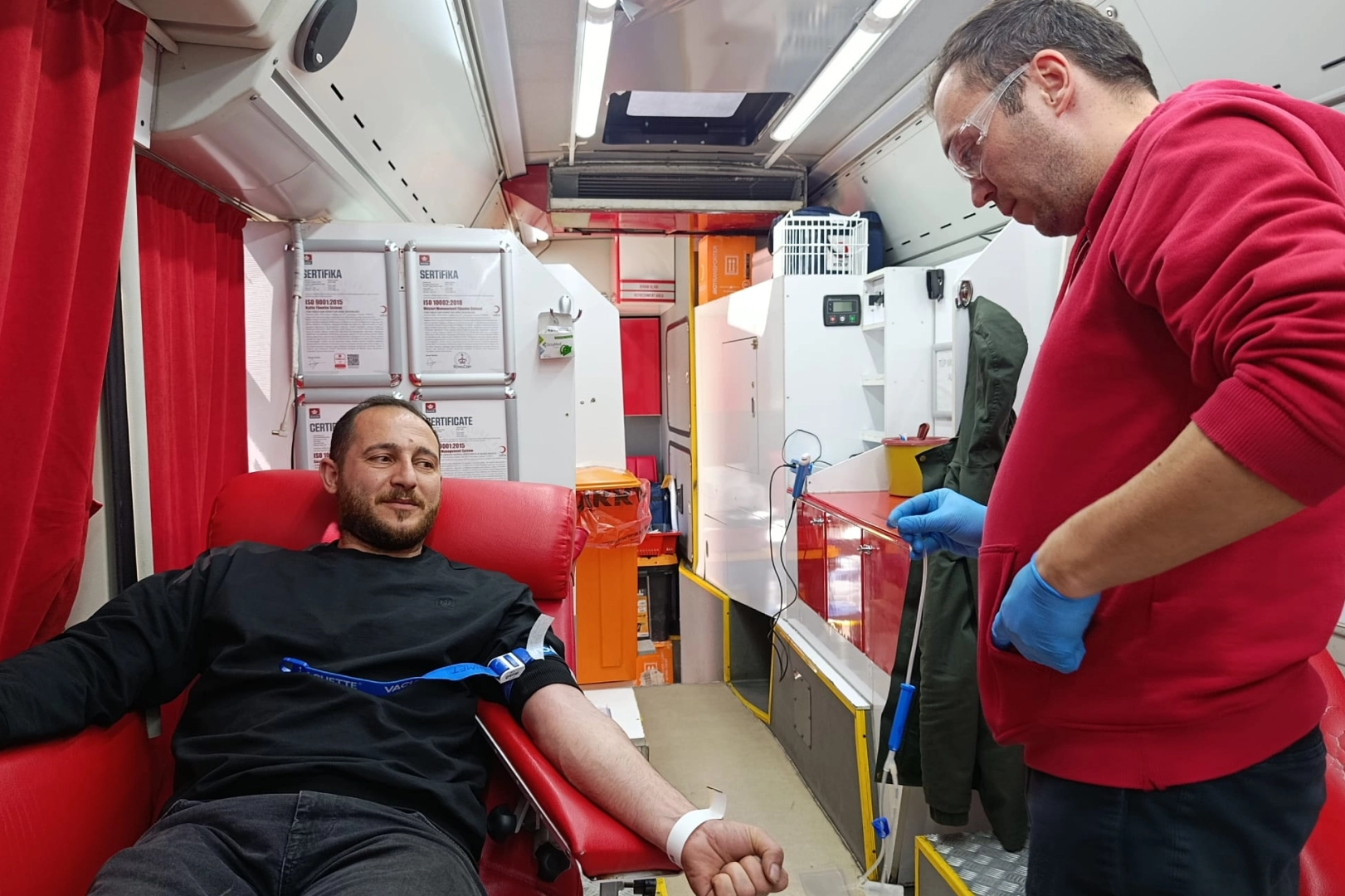 Bilecik Pazaryeri&rsquo;nde kan bağışına yoğun ilgi