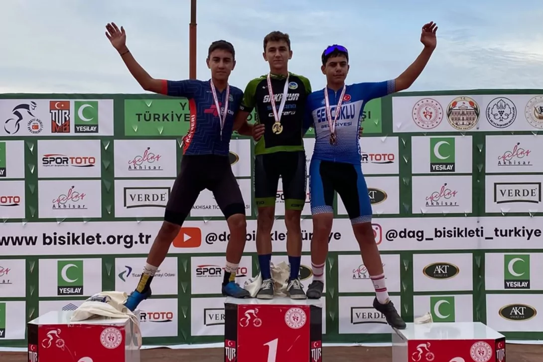 B&uuml;y&uuml;kşehir&rsquo;in pedalları T&uuml;rkiye Şampiyonası&rsquo;nda madalyaları topladı