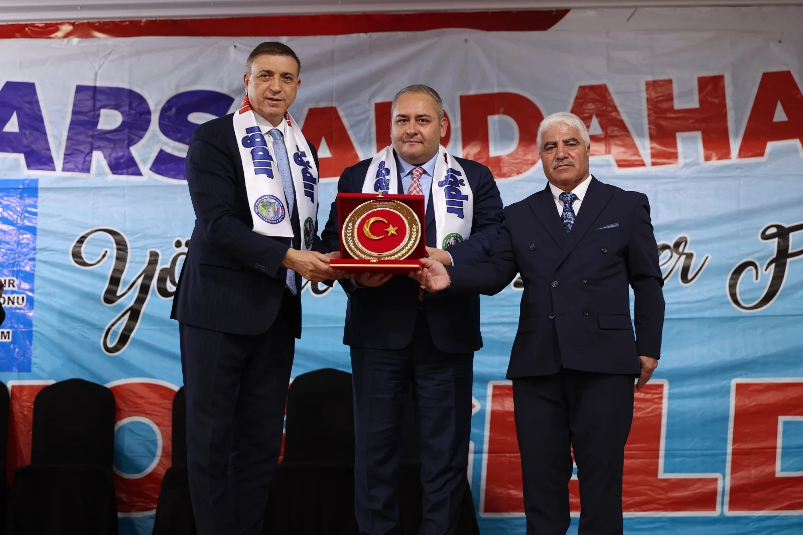 Ke&ccedil;i&ouml;ren&rsquo;de Kars, Ardahan ve Iğdır k&uuml;lt&uuml;r&uuml; buluştu