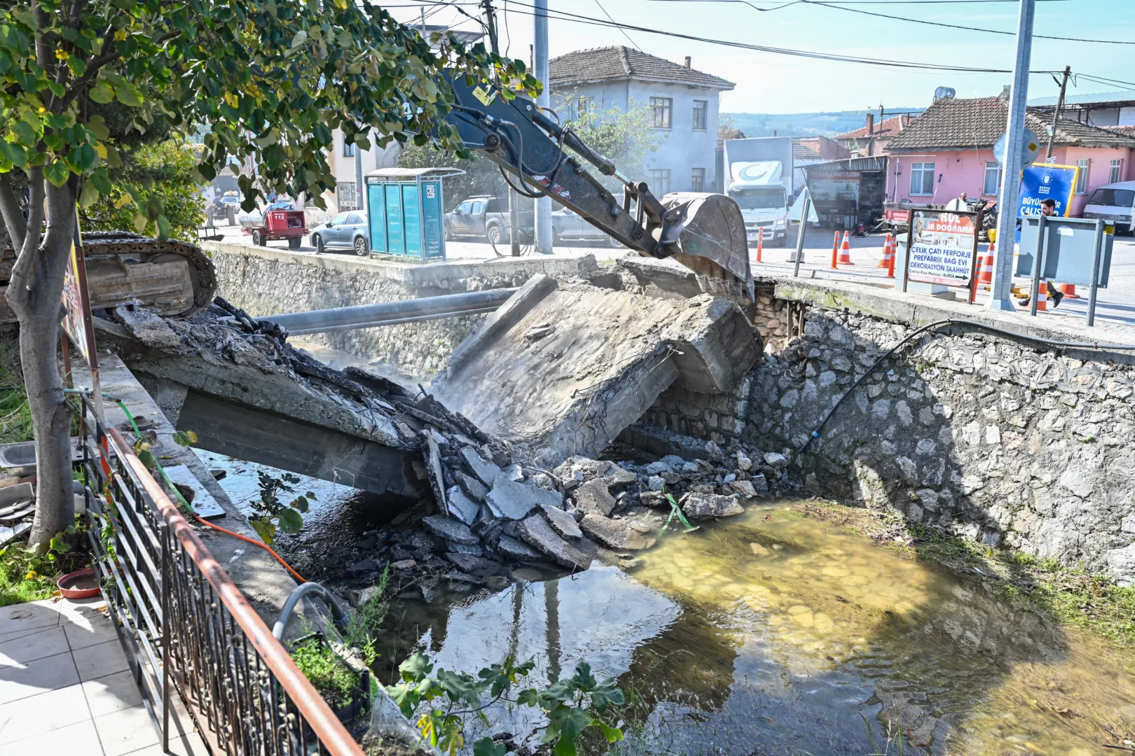 Mudanya &Ccedil;ekrice'ye B&uuml;y&uuml;kşehir'den &ccedil;ift şeritli k&ouml;pr&uuml;