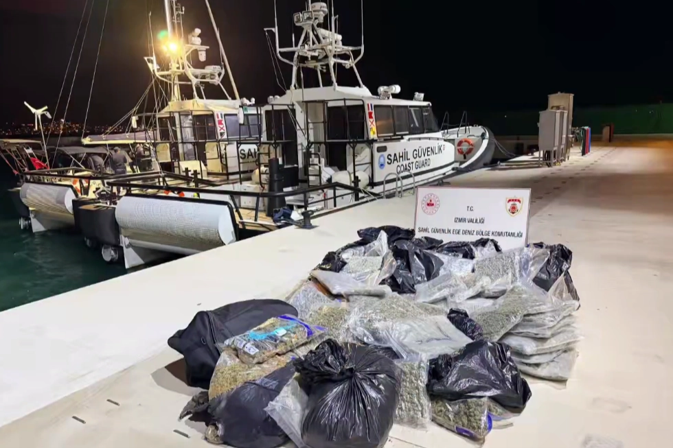 Ayvalık a&ccedil;ıklarında narkotik darbe!