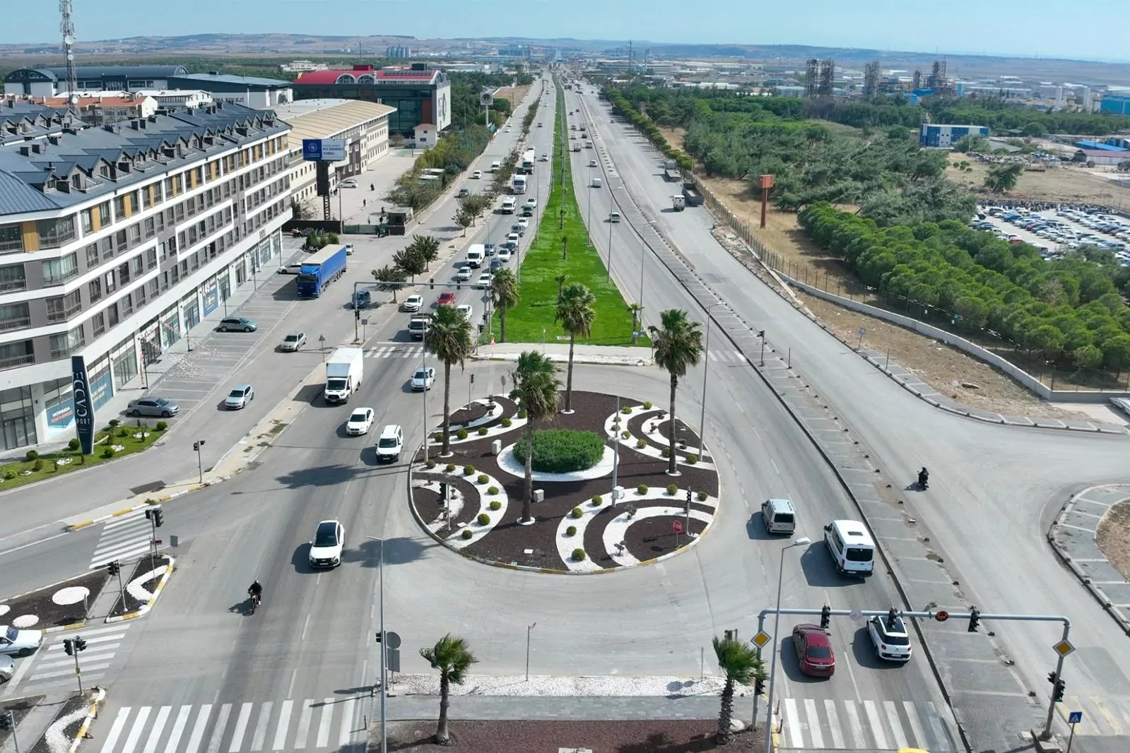 Bandırma&rsquo;nın kent girişi yenilendi