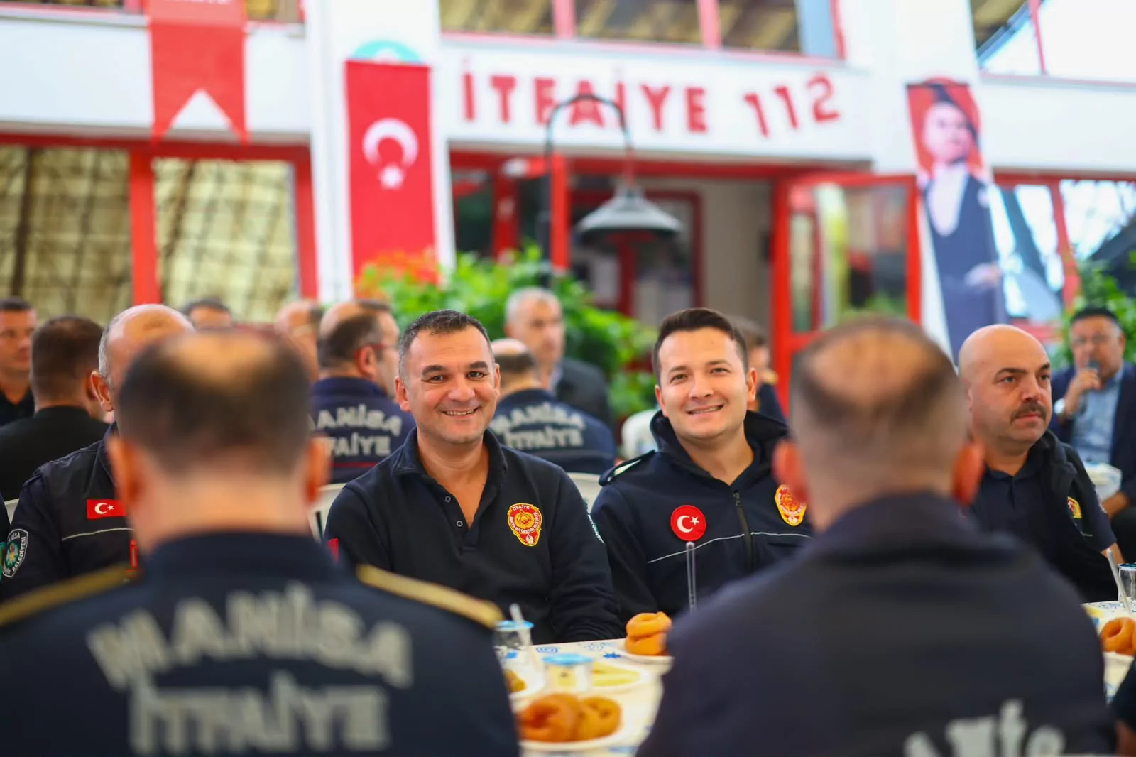 Manisa'da Başkan Dutlulu&rsquo;dan itfaiye personeline teşekk&uuml;r