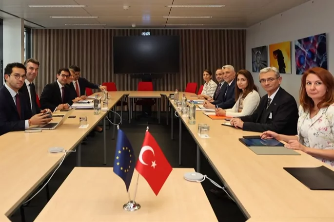 Bakan Bolat: T&uuml;rkiye, Avrupa i&ccedil;in stratejik ortak