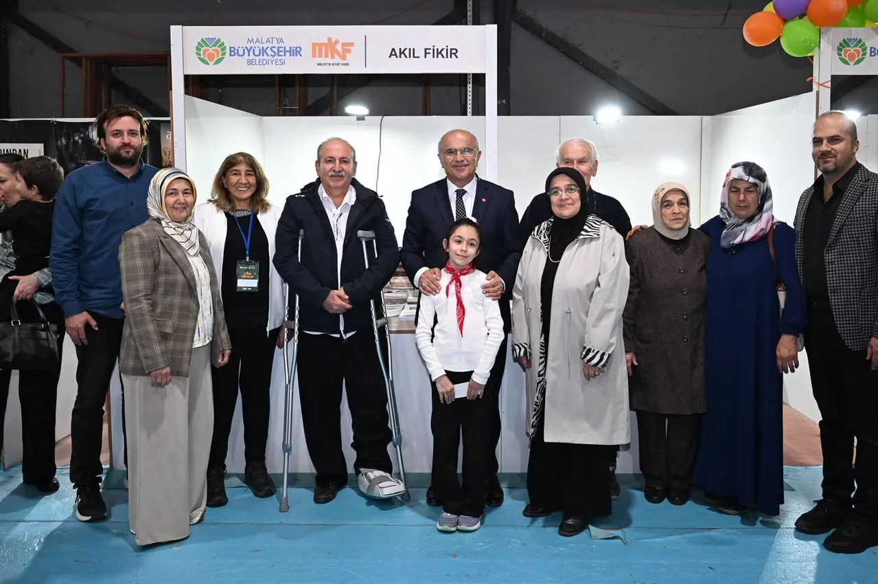 Malatyalı yazarlar kitap fuarında okurlarıyla buluştu