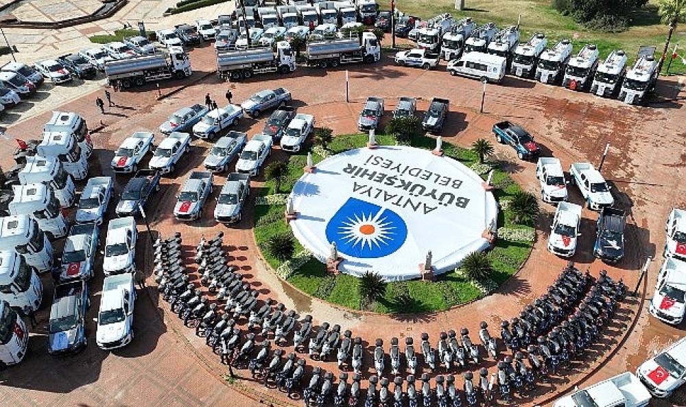 B&uuml;y&uuml;kşehir Belediyesi ara&ccedil; filosunu g&uuml;&ccedil;lendirdi 