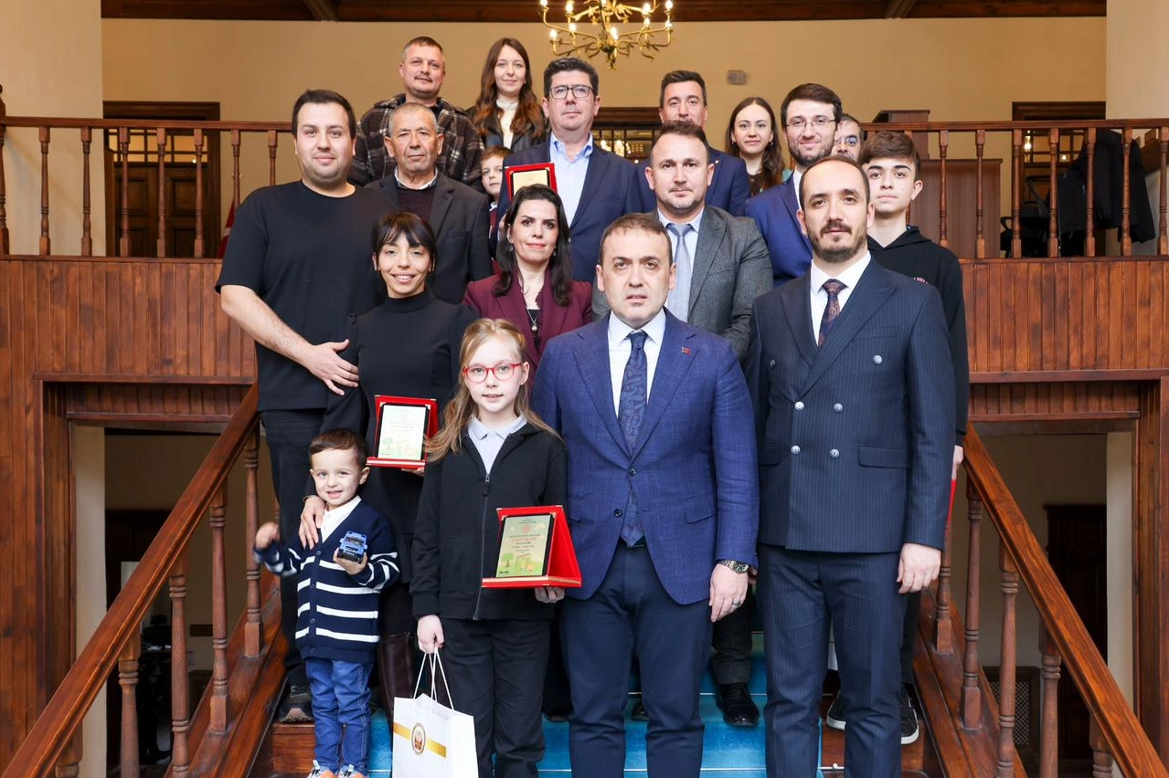 Bilecik&rsquo;te 'yılın okurları' &ouml;d&uuml;llerine kavuştu