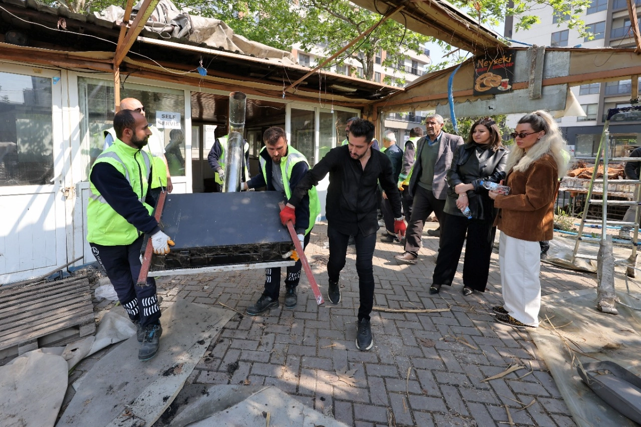 Bursa&rsquo;da 1050 Konutlar&rsquo;daki yeşil alan işgalden kurtarıldı