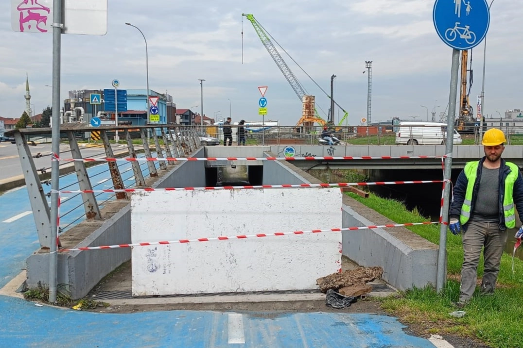 Sakarya B&uuml;y&uuml;kşehir&rsquo;den Yazlık Kavşağı'na &ouml;nemli uyarı
